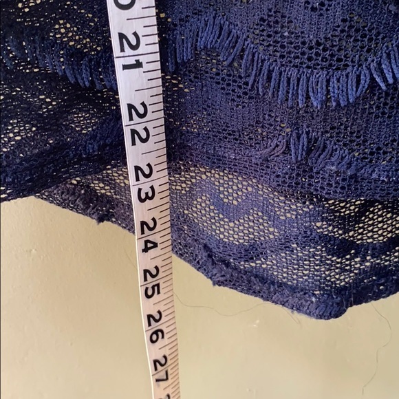 Scalloped lacy Sanctuary top - Picture 4 of 7